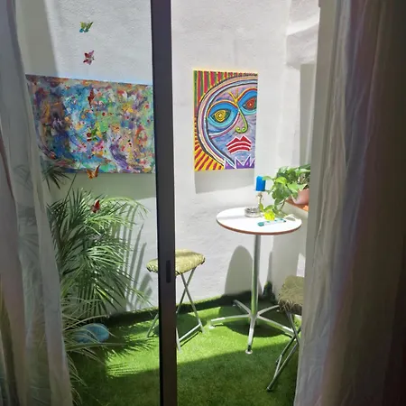 Gemuetliches Gaestezimmer Mit Privatem Patio Und Poolnutzung Im Historischen Zentrum Von Güimar