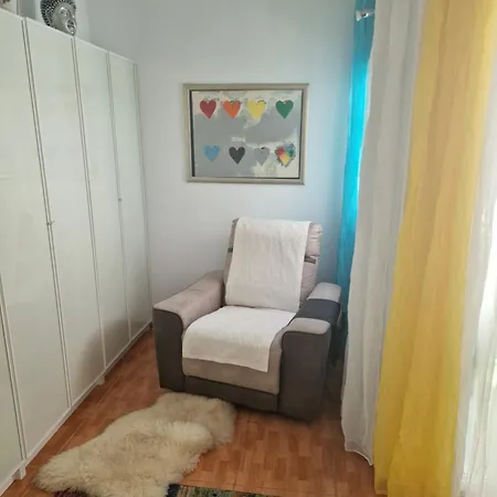 Gemuetliches Gaestezimmer Mit Privatem Patio Und Poolnutzung Im Historischen Zentrum Von Venkovský dům
